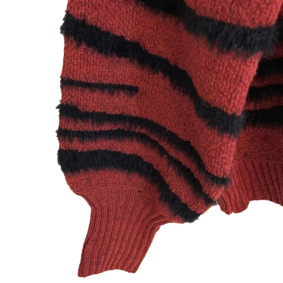 See U Soon Crewneck Tiger Print Eyelash Drop Shoulder Balloon Sleeve … - Picture 5 of 10